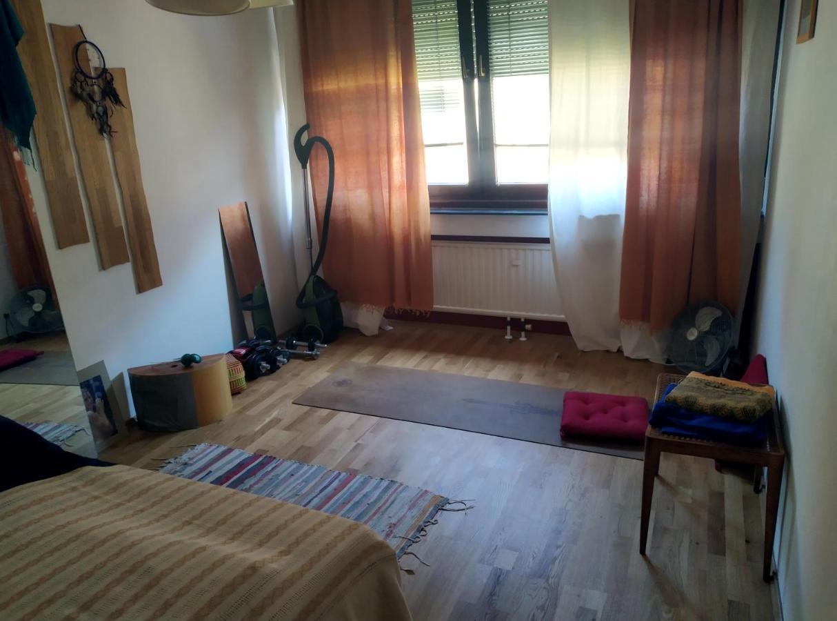 Nettes Apartment Im 14Ten Bezirk In Wien ภายนอก รูปภาพ